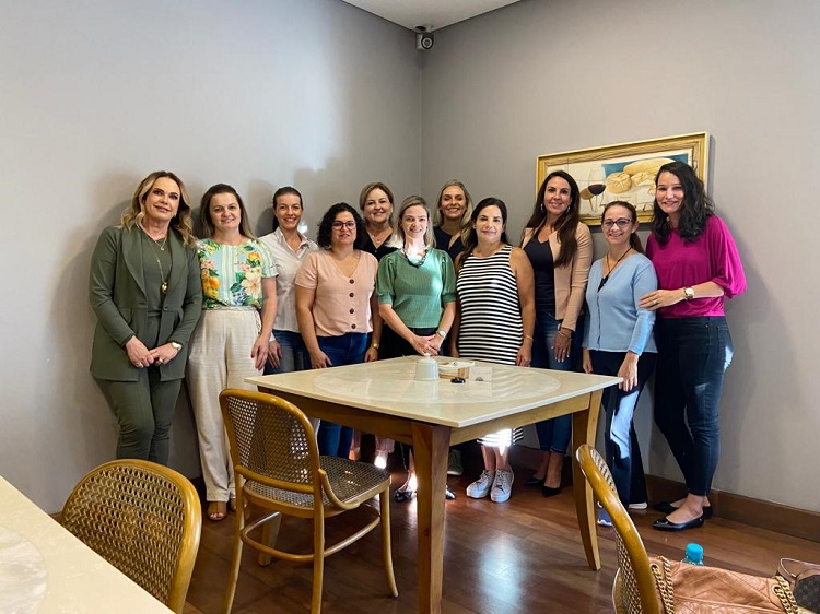 Núcleo da Mulher Empreendedora realiza o 1º Café com Elas