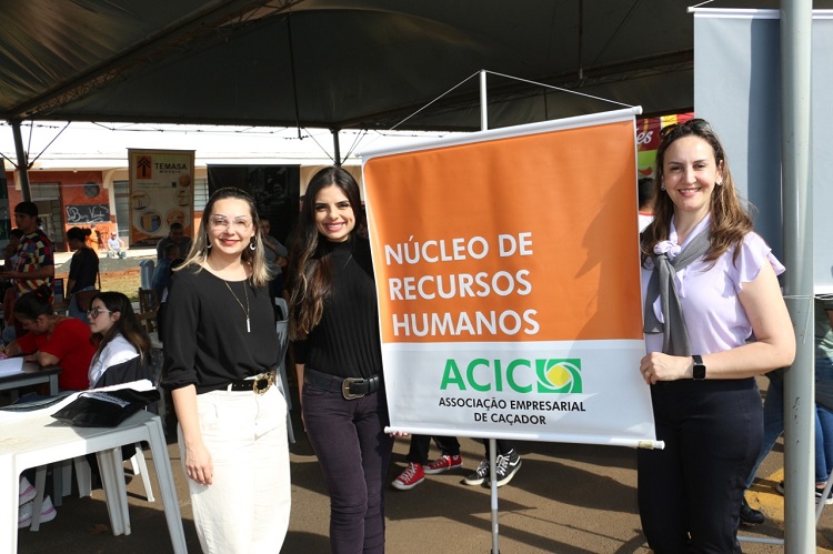 Núcleo de RH da ACIC na Caravana do Emprego