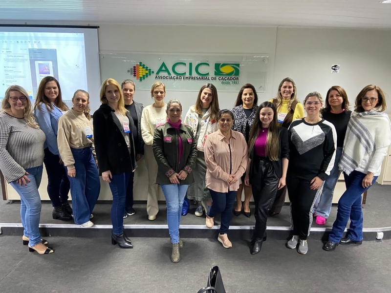 Marketing Digital é tema de capacitação no Núcleo da Mulher Empreendedora da ACIC