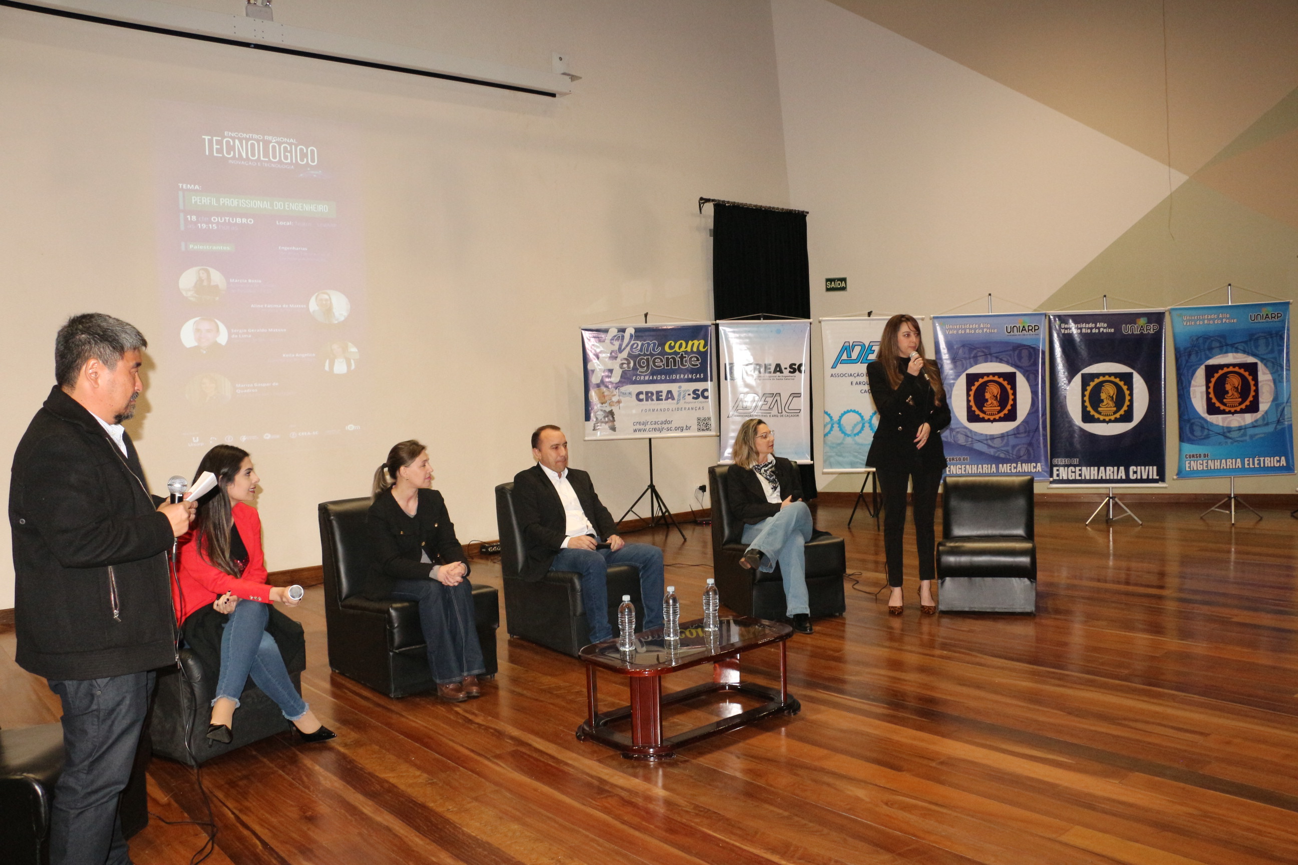 Nucleados da Acic falam sobre Perfil profissional do engenheiro em evento da UNIARP