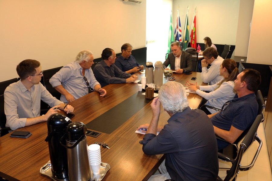 Em reunião na ACIC, lideranças discutem melhorias na pista do Aeroporto