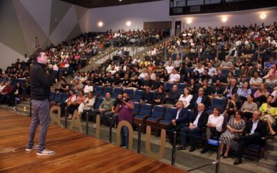 Palestra sobre trabalho com propósito atrai grande público no Seminário Empresarial da ACIC