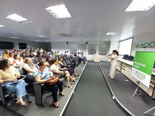 Núcleo da Saúde leva palestrante para falar sobre o Poder do Comportamento